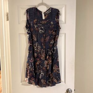Daniel Rainn blue paisley tie-waist dress, new w/o tags, never been worn